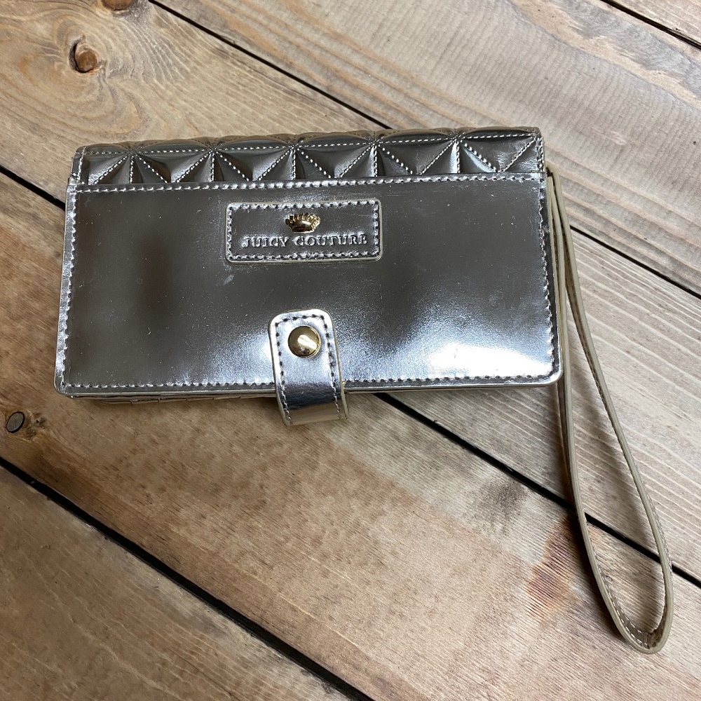 Juicy Couture mini wallet bag